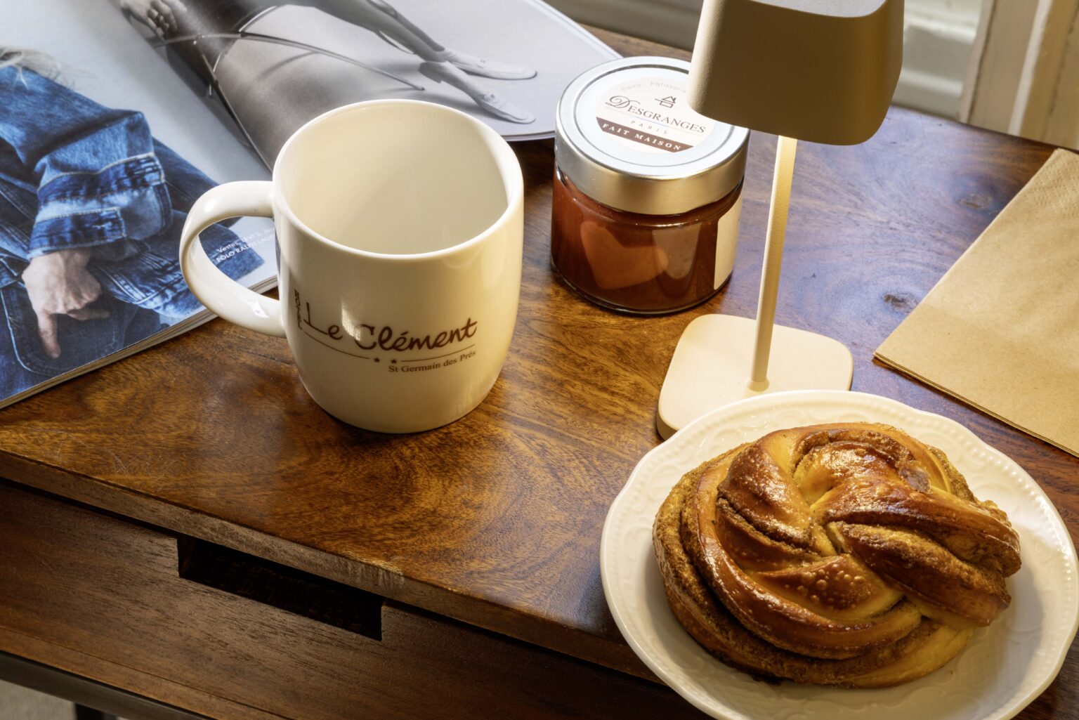 breakfast in room